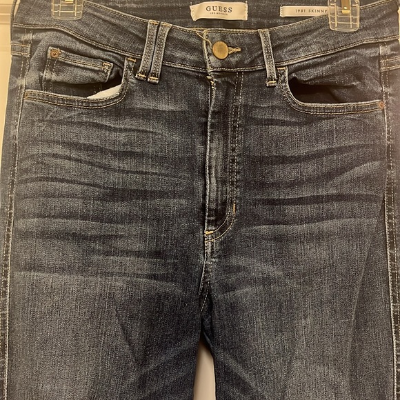 NWOT Guess 1981 Skinny Jeans- Size 30 - Picture 6 of 14